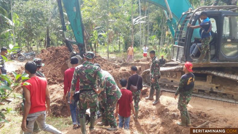 Pembangunan jalan di lokasi TMMD/N ke-111.