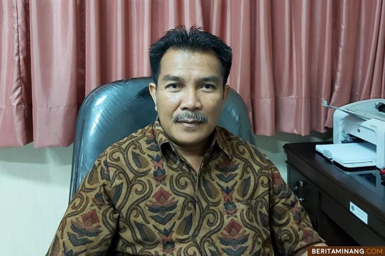 Wakil Dekan I Fakultas Bahasa dan Seni Universitas Negeri Padang Dr. Refnaldi, M.Litt.