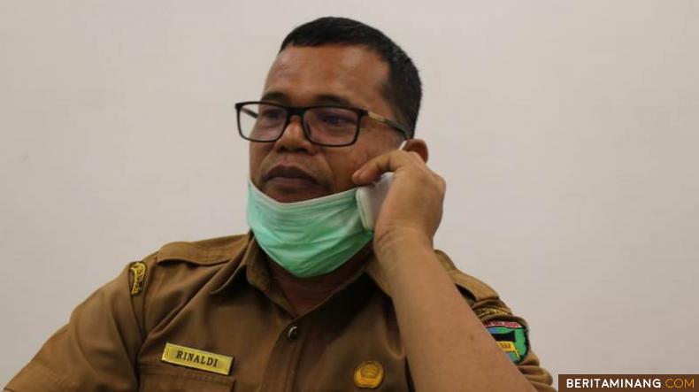 Kabag Humas dan Protokoler Setdakab Pessel, Selaku Juru Bicara Satuan Tugas Covid-19, Rinaldi.