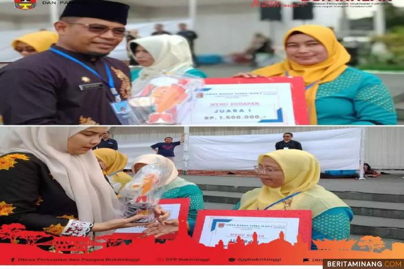 Penyerahan hadiah kepada pemenang lomba cipta menu B2SA dan masak serba ikan oleh ketua TP PKK Bukittinggi Ny Fiona Agyta Erman Safar dan Kadis Pertanian dan Pangan,Hendry  Foto : Dok dpp Bkt