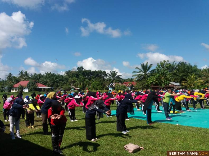 Suasana senam bersama. Foto Humas Pessel