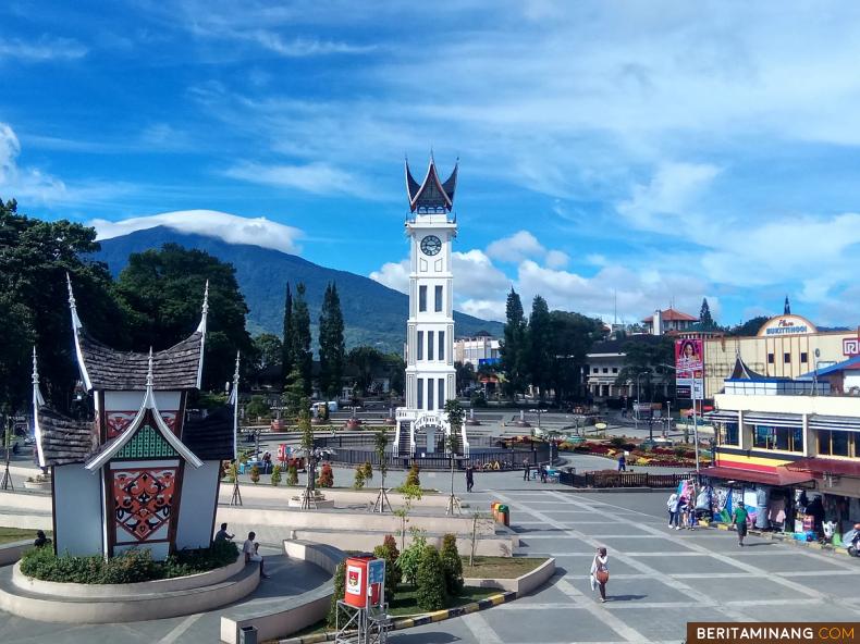 Jam Gadang. Foto: Wikipedia