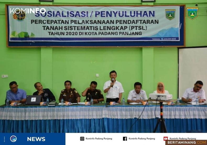 Suasana sosialisasi dan penyuluan tentang Pelayanan PTSL oleh BPN Padang Panjang.