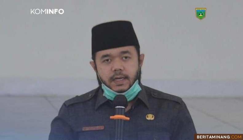 Walikota H. Fadly Amran, BBA Datuak Paduko Malano.