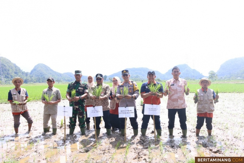 Pj Wako Suprayitno Hadiri Temu Lapang Dalam Rangka Percepatan Swasembada Pangan