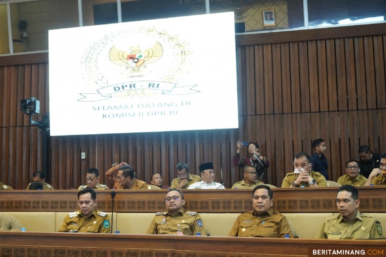 Pjs.Bupati Lima Puluh Kota Bahas Kesiapan Pilkada Serentak Bersama Komisi II DPR RI