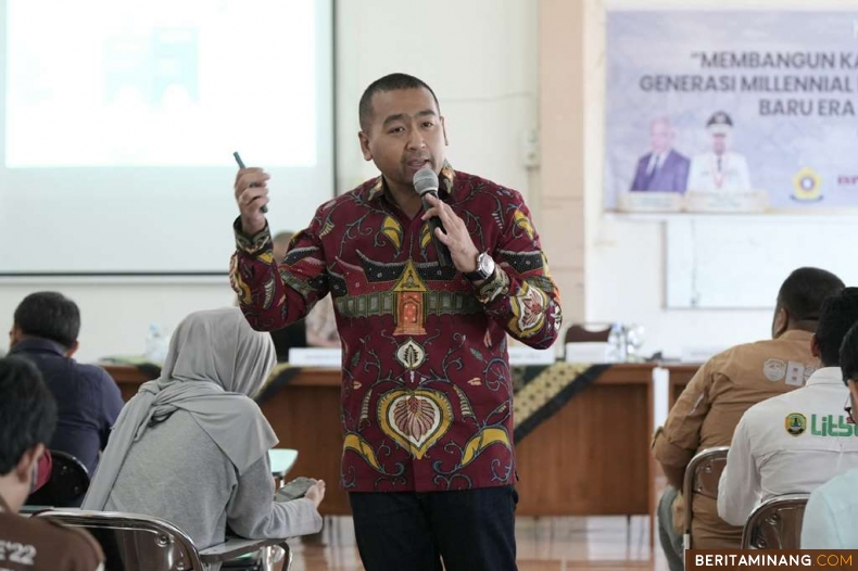 Pelaksana Tugas (Plt) Gubernur Sumatera Barat, Audy Joinaldy ketika memberikan kuliah umum di Universitas Sriwijaya (Unsri), Palembang, Kamis (17/10/2024). Foto:Adpim Sumbar