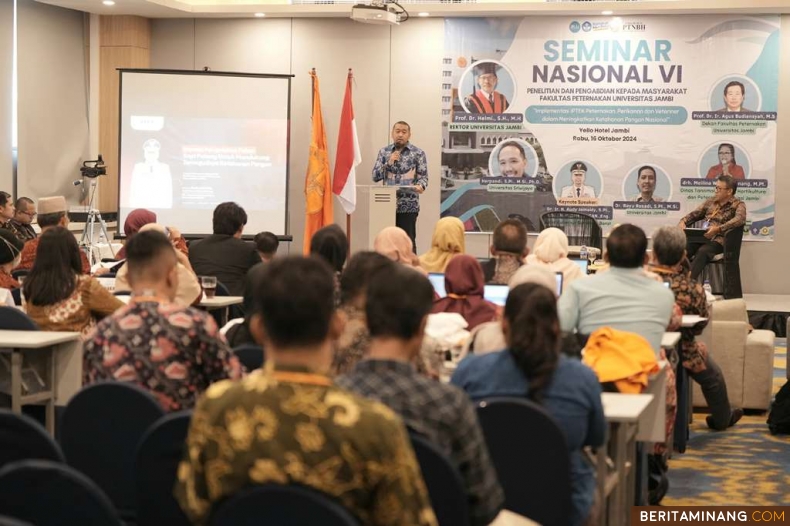 Plt. Gubernur Sumbar, Audy Joinaldy saat menjadi pembicara utama dalam Seminar Nasional Ke-VI Fakultas Peternakan Universitas Jambi dengan tema 