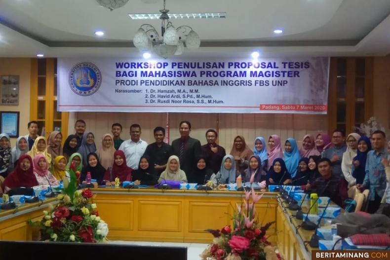 Prodi Magister Pendidikan Bahasa Inggris FBS Universitas Negeri Padang  lakukan pelatihan untuk percepatan penulisan Tesis bagi mahasiswa.