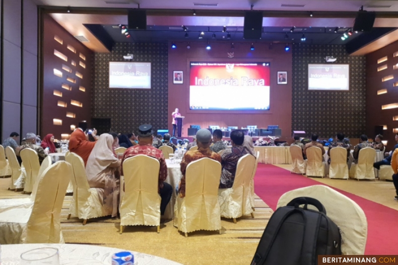 Kegiatan Diskusi Kelompok Terpumpun Penguatan Kerja Sama dengan Dunia Usaha dan Dunia Industri bertempat di Hotel Aston, Batam pada Sabtu (9/12). Foto ET.