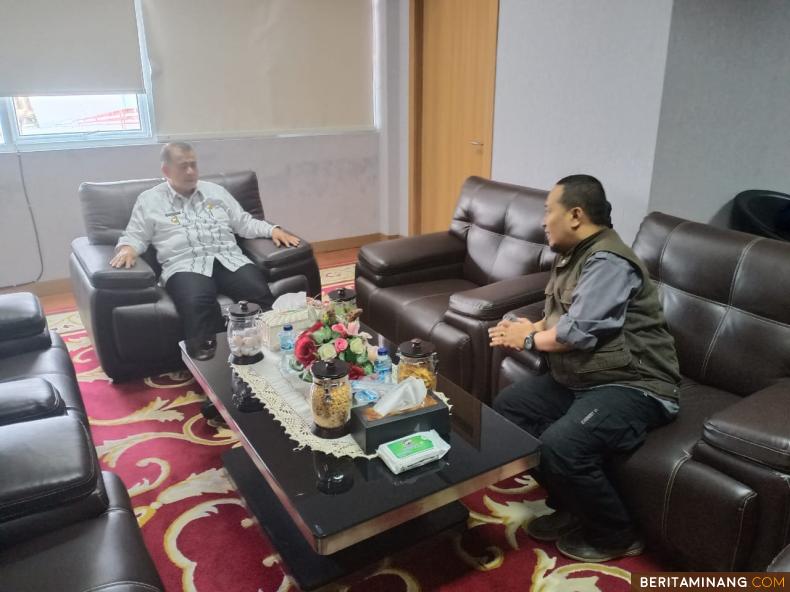 Wagub Nasrul Abit saat menerima perwakilan Pemuda Muslimin Indonesia Provinsi Sumatera Barat. Foto Humas Sumbar