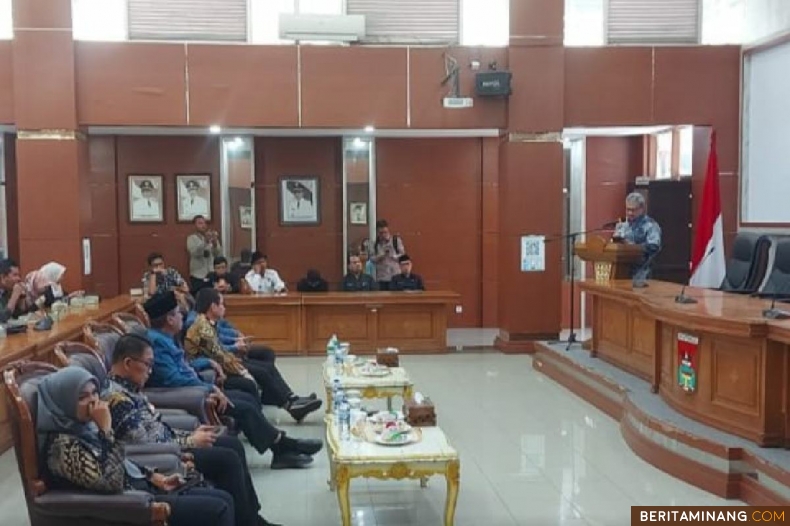 Wawako Bukittinggi Hadiri Bimtek Penyelesaian Sengketa Informasi