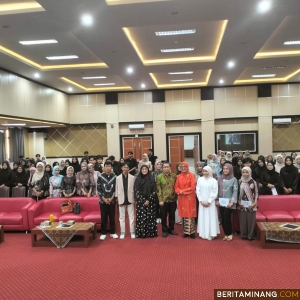 Mahasiswa Pendidikan Bahasa Inggris FBS UNP Gelar Seminar English for Young Learner