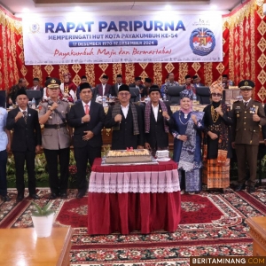 Pj Wako Suprayitno Hadiri Rapat Paripurna Istimewa Dalam Rangka Peringatan HUT Kota ke 54