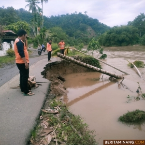 Update Banjir Pessel: Ribuan KK Terdampak Banjir dan Ada Rumah Rusak Diterjang Angin