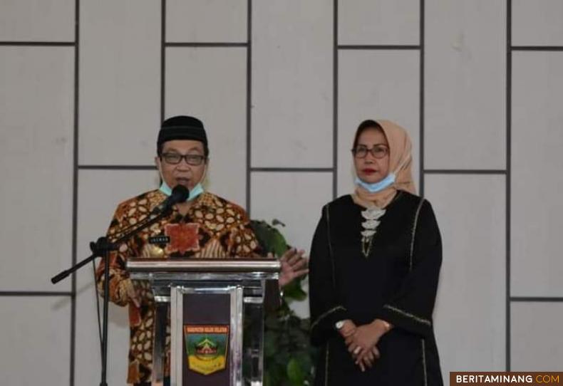 https://www.beritaminang.com/photos/foto/foto-jasman-rizal-dan-istri-sampaikan-ungkapan_foto1_061220011930.jpeg