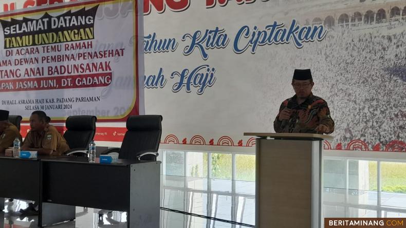 https://www.beritaminang.com/photos/foto/foto-jj-dt-gadang-saat-berikan-pengarahan-dalam-pertemuan-batang-anai_foto4_310124085931.jpeg