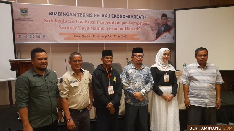 https://www.beritaminang.com/photos/foto/foto-jj-dt-gadang-saat-memberi-materi-di-bimtek-pelaku_foto1_210722092934.jpeg