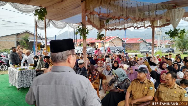 https://www.beritaminang.com/photos/foto/foto-suasana-sosper-di-kasang-kecamatan-batang_foto5_190723074810.jpeg