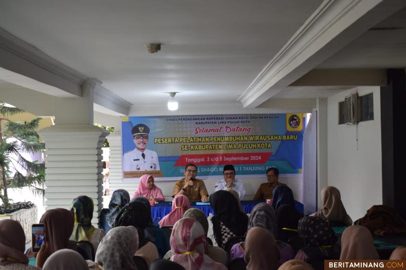 https://www.beritaminang.com/photos/foto/foto-tim-dinas-perdagangan-koperasi-umk-limapuluh-kota-bersama-kalangan_foto5_261124121019.jpeg